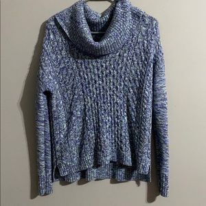 American Eagle Turtleneck